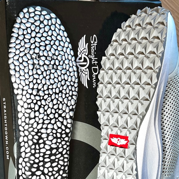 STRAIGHT DOWN GOLF SHOE- woman's - Picture 7 of 13